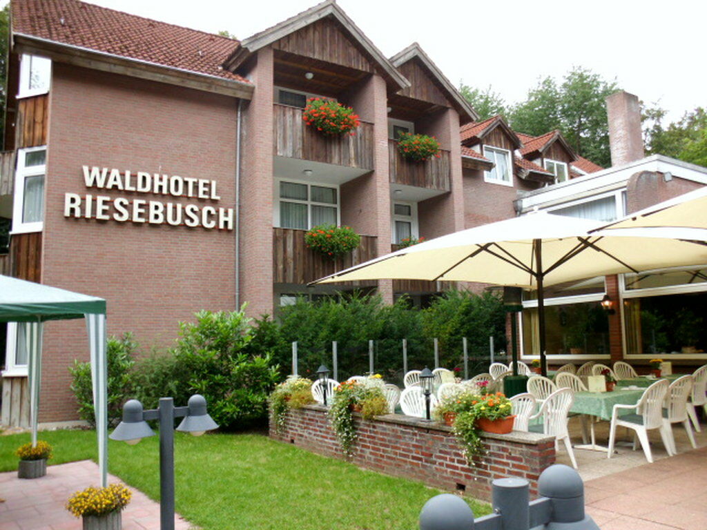 באד שוורטאו Waldhotel Riesebusch מראה חיצוני תמונה